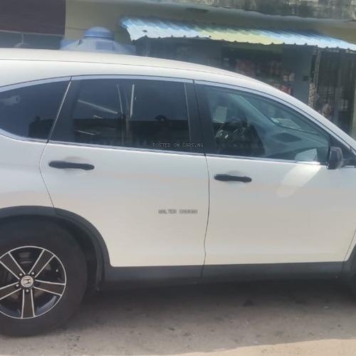Foreign Used Honda CR-V 2015 in Lagos