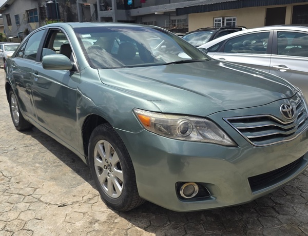 Neatly Used Toyota Camry 2008