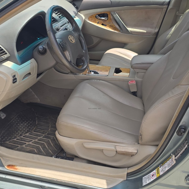 Neatly Used Toyota Camry 2008 image