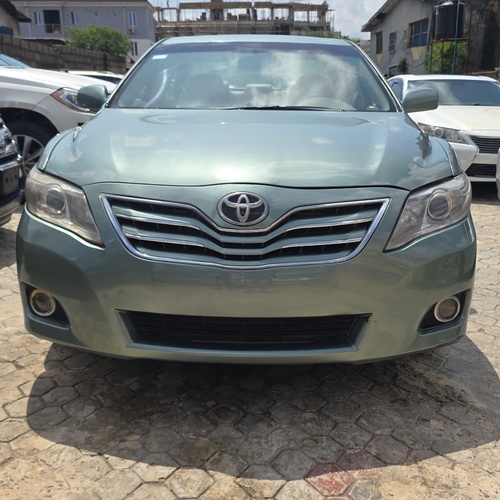 Neatly Used Toyota Camry 2008