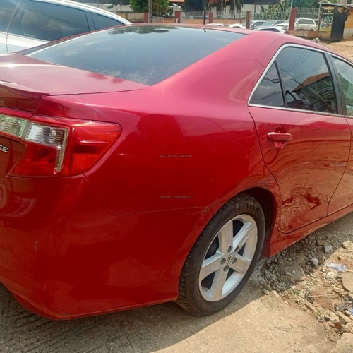 Foreign Used Toyota Camry 2013 SE for Sale In Lagos