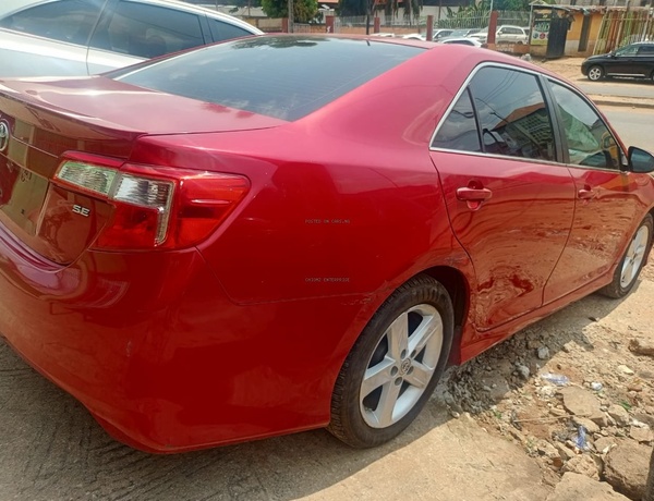 Foreign Used Toyota Camry 2013 SE for Sale In Lagos
