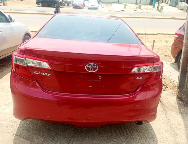 Foreign Used Toyota Camry 2013 SE for Sale In Lagos