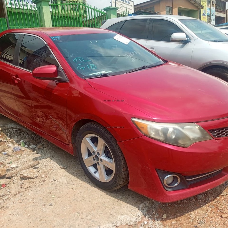 Foreign Used Toyota Camry 2013 SE for Sale In Lagos image