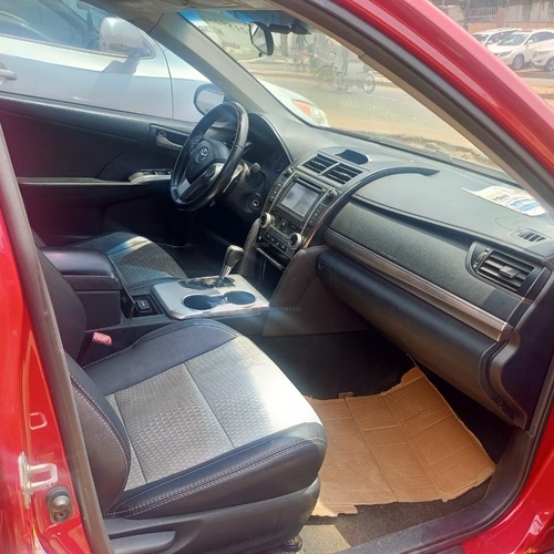 Foreign Used Toyota Camry 2013 SE for Sale In Lagos