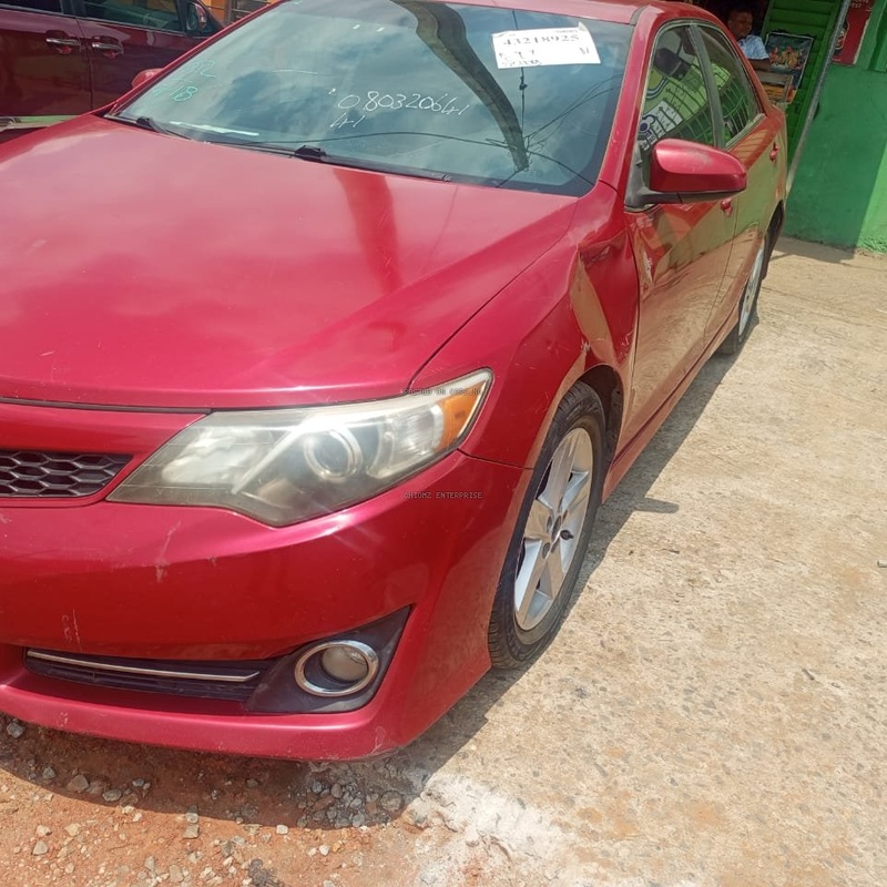 Foreign Used Toyota Camry 2013 SE for Sale In Lagos image