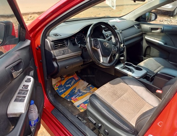 Foreign Used Toyota Camry 2013 SE for Sale In Lagos