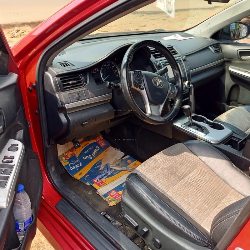 Foreign Used Toyota Camry 2013 SE for Sale In Lagos image