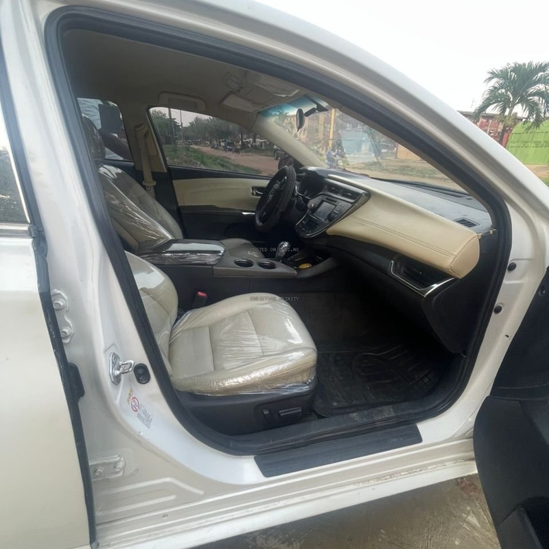 Foreign Used Toyota Avalon 2016 for Sale in Isolo Lagos image