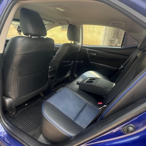 FOREIGN USED  2018 TOYOTA COROLLA SE