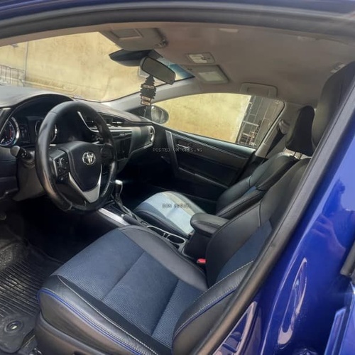 FOREIGN USED  2018 TOYOTA COROLLA SE