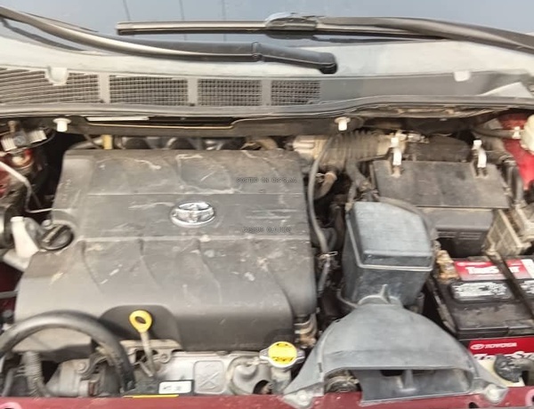 Foreign Used Toyota Sienna 2013 model for Sale In Lagos