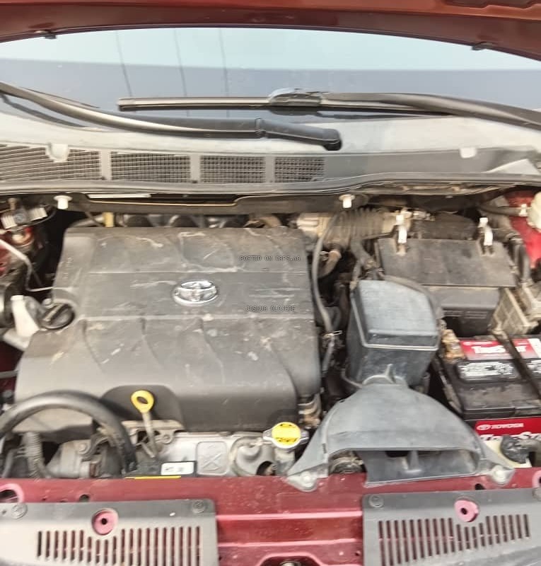 Foreign Used Toyota Sienna 2013 model for Sale In Lagos image