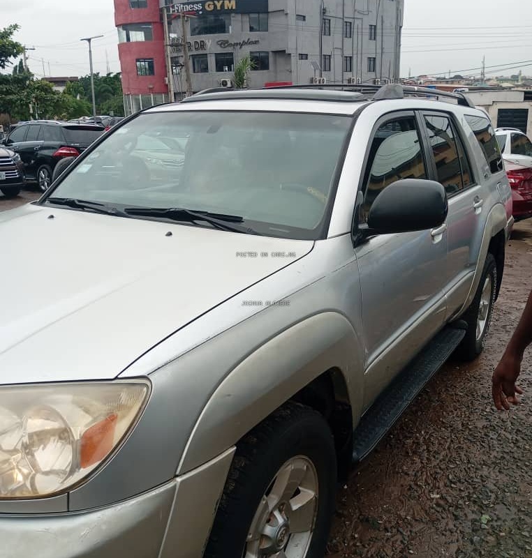 Nigerian Used 2004 Toyota 4Runner image