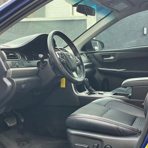 A CLEAN FOREIGN USED 2015 TOYOTA CAMRY SE FOR SALE