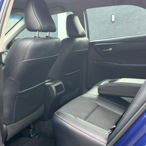 A CLEAN FOREIGN USED 2015 TOYOTA CAMRY SE FOR SALE