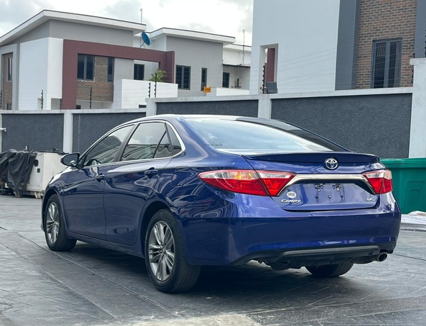 A CLEAN FOREIGN USED 2015 TOYOTA CAMRY SE FOR SALE