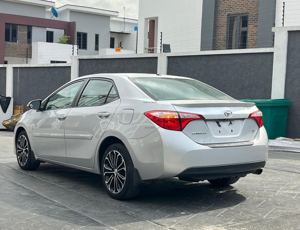 A FOREIGN USED 2015 TOYOTA COROLLA SPORT FOR SALE