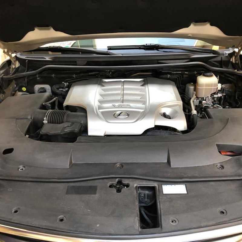 A FOREIGN USED 2016 LEXUS LX570 FOR SALE image