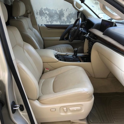 A FOREIGN USED 2016 LEXUS LX570 FOR SALE