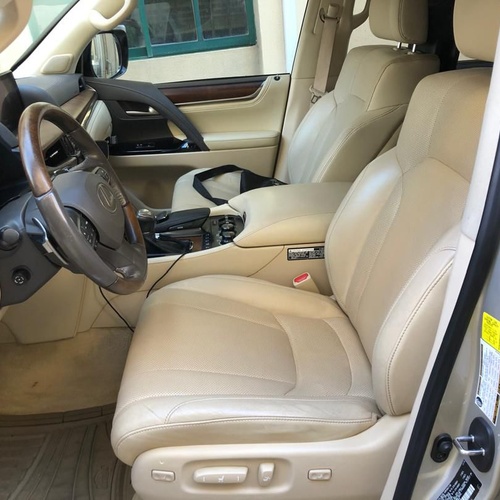 A FOREIGN USED 2016 LEXUS LX570 FOR SALE
