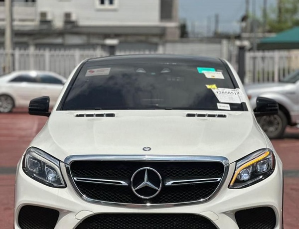 A FOREIGN USED 2016 Mercedes Benz GLE450 FOR SALE