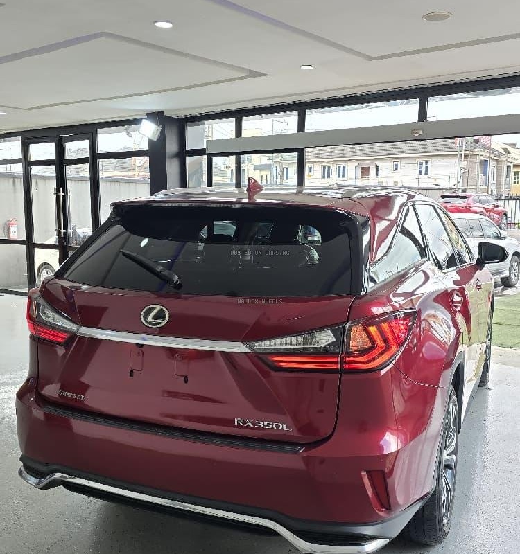A FOREIGN USED 2020 LEXUS RX350L FOR SALE image
