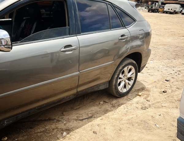 Lexus RX330 2005 for Sale In Ibadan Oyo State