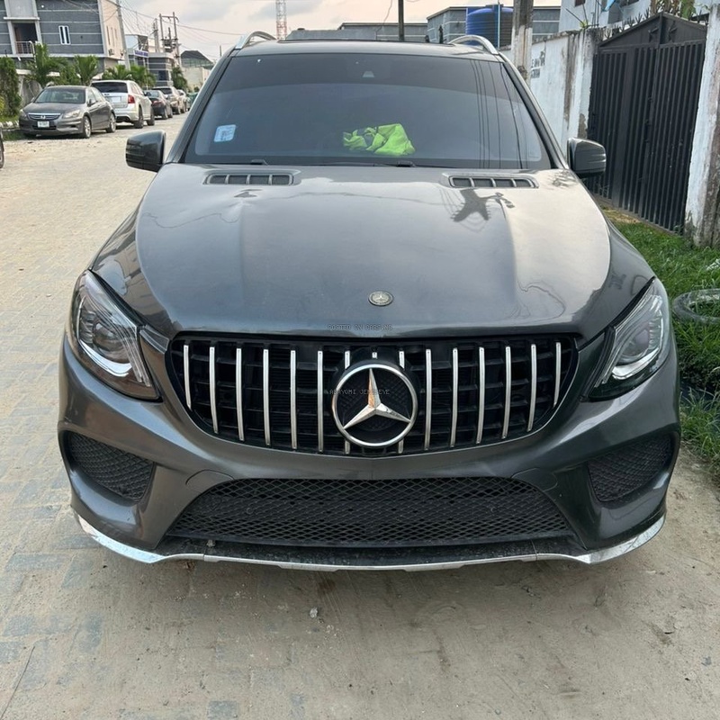 CLEAN ONE YEAR USED MERCEDES BENZ  ML350 2012 image