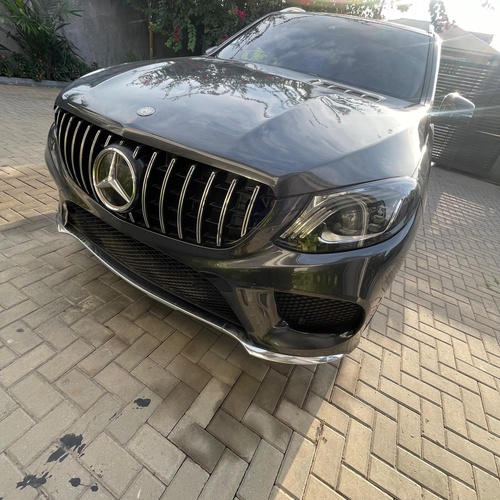 CLEAN ONE YEAR USED MERCEDES BENZ  ML350 2012