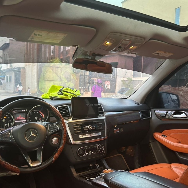 CLEAN ONE YEAR USED MERCEDES BENZ  ML350 2012 image