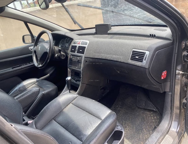 Clean Foreign Used PEUGEOT 307 SW for Sale In Ibadan