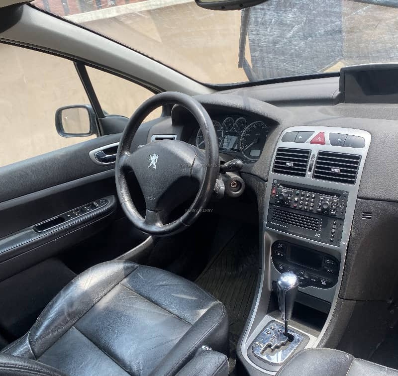 Clean Foreign Used PEUGEOT 307 SW for Sale In Ibadan image