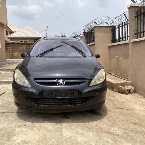 Clean Foreign Used PEUGEOT 307 SW for Sale In Ibadan