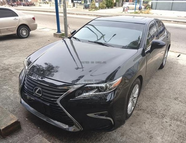 Foreign Used Lexus ES 350 2014 for Sale In Ibadan Oyo State