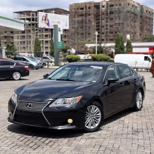 Foreign Used Lexus ES 350 2014 for Sale In Ibadan Oyo State