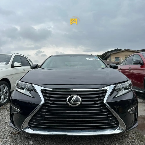 Foreign Used Lexus ES 350 2014 for Sale In Ibadan Oyo State
