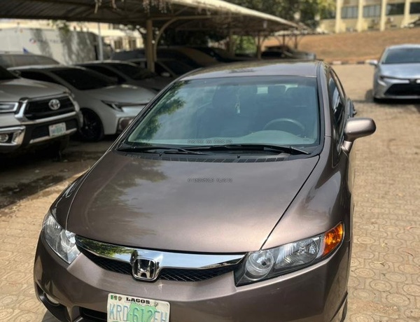 Nigerian Used iRobort Honda Civic 2010