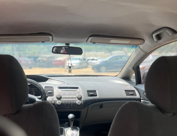 Nigerian Used iRobort Honda Civic 2010