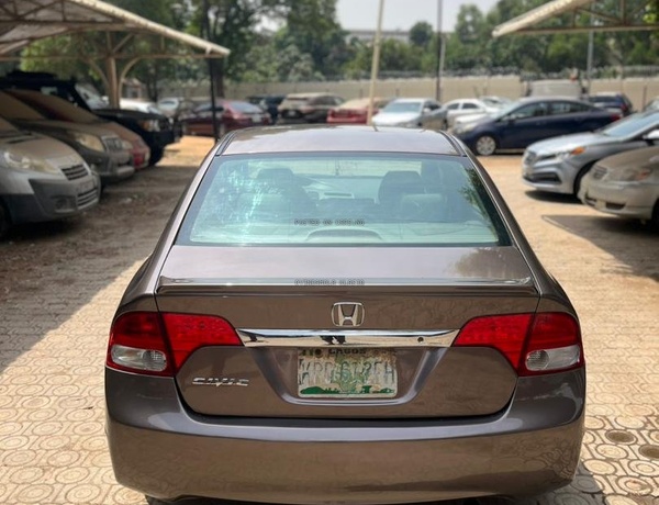Nigerian Used iRobort Honda Civic 2010