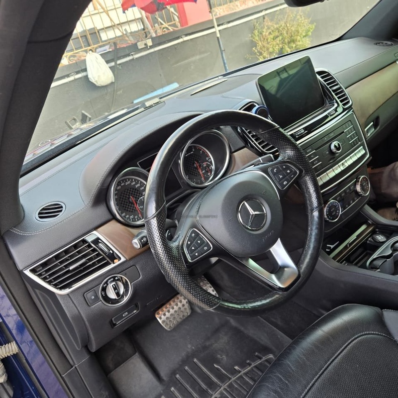 Mercedes-Benz GLE-Class AMG GLE 43 4MATIC 2018 Blue image