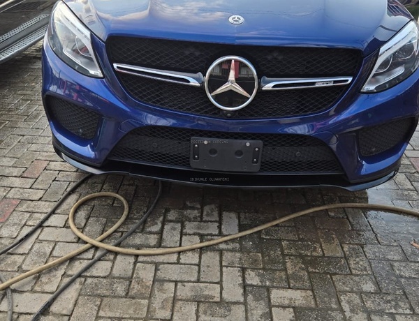 Mercedes-Benz GLE-Class AMG GLE 43 4MATIC 2018 Blue