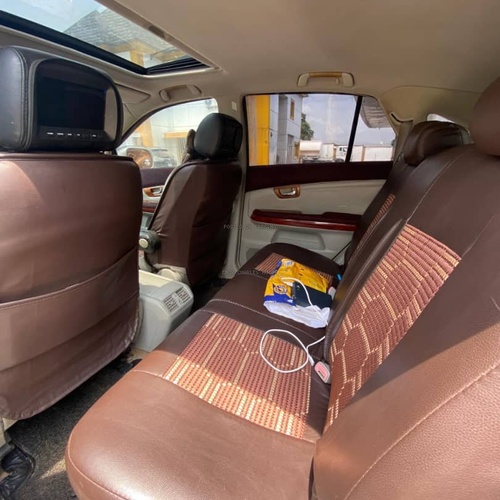 Extremely Super Clean  2006 Lexus RX330