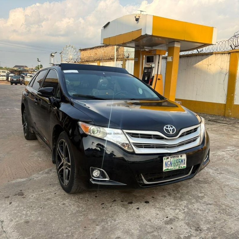 Nigerian Used 011/012 Toyota Venza for Sale In Imo image