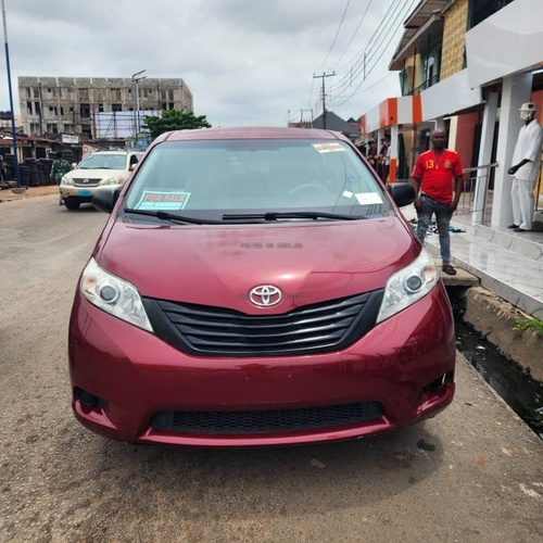 Direct Belgium 2012 Toyota Sienna for Sale In Owerri