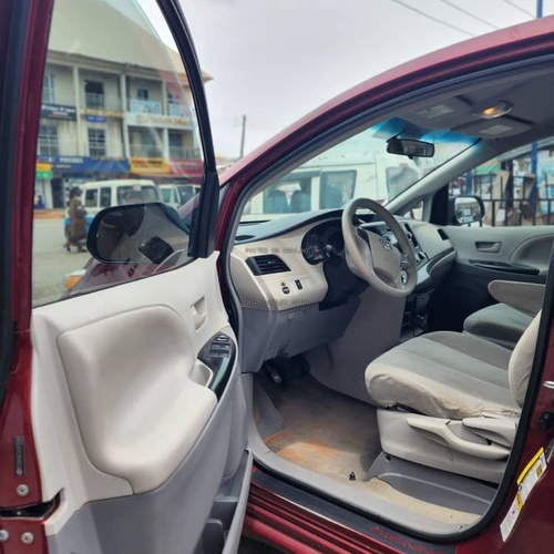 Direct Belgium 2012 Toyota Sienna for Sale In Owerri