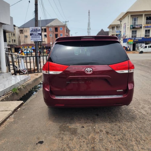 Direct Belgium 2012 Toyota Sienna for Sale In Owerri