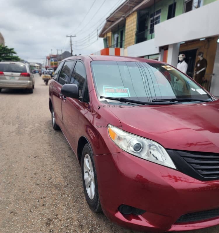 Direct Belgium 2012 Toyota Sienna for Sale In Owerri image