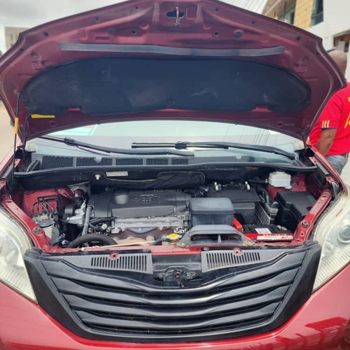 Direct Belgium 2012 Toyota Sienna for Sale In Owerri