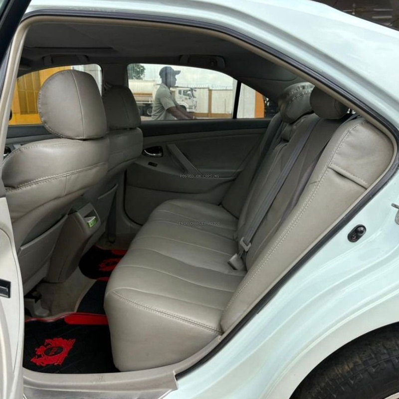 Registered 2010 Toyota Camry LE image